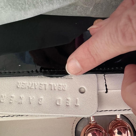 NWT Ted Baker Black Patent Leather Crystal Bobble Wallet - Picture 12 of 13